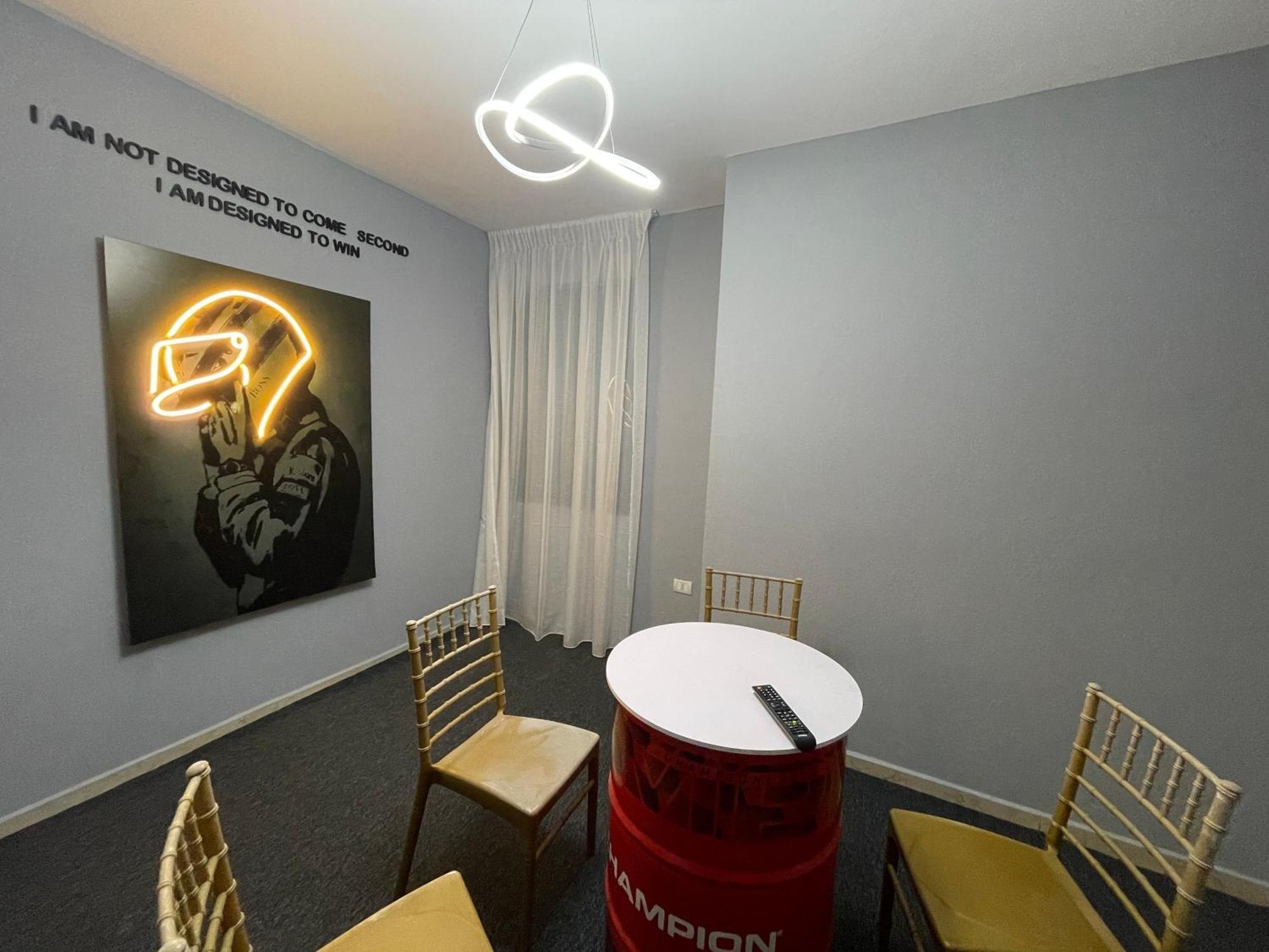 Super House 2 Blloku - 3 Rooms Tirana Exterior photo
